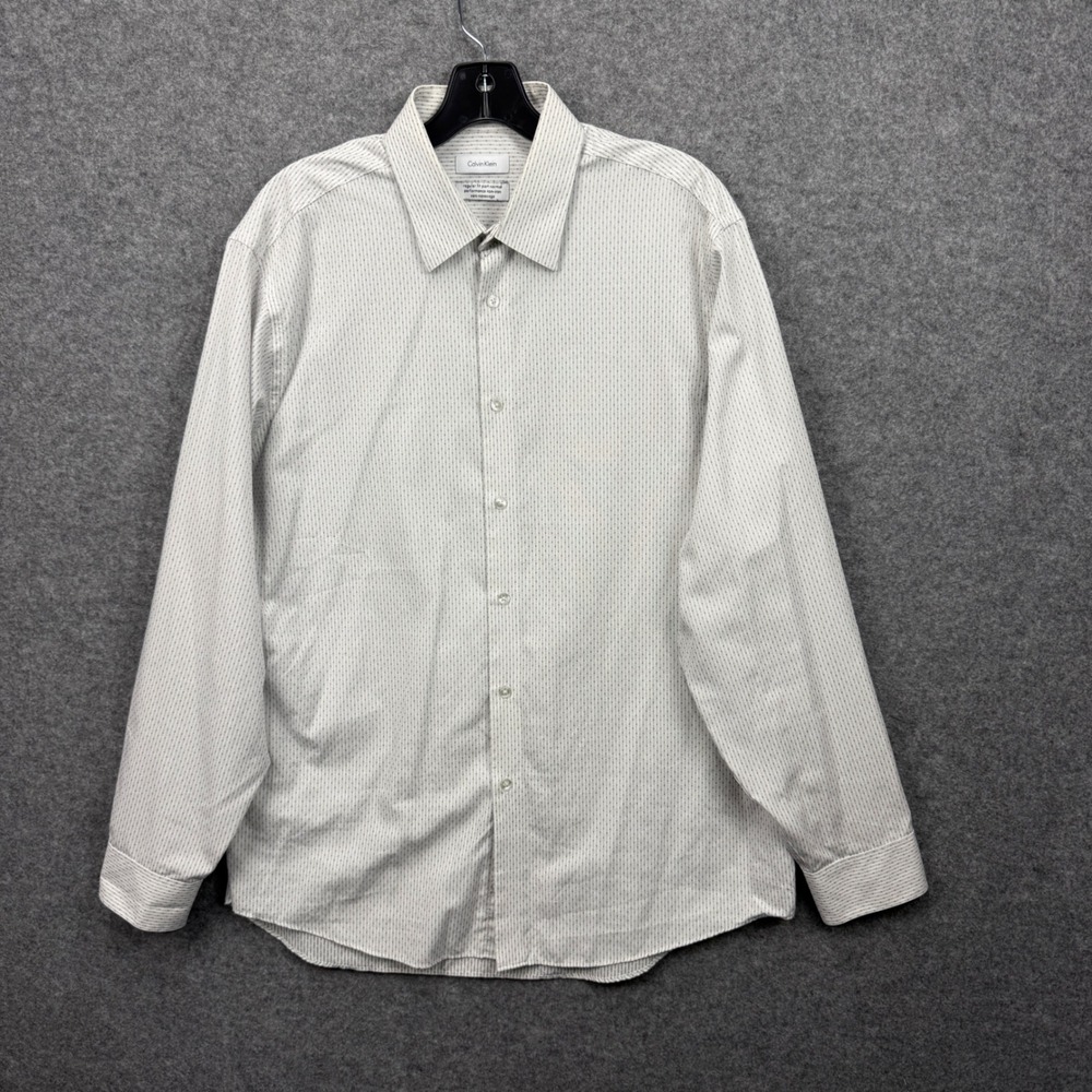 Calvin Klein Mens Regular‎ Fit Performance Non-Iron Dress Shirt White Navy 16.5